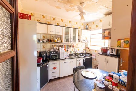 Casa de condomínio para alugar com 350m², 3 quartos e 4 vagas Casa de condomínio para alugar com 350m², 3 quartos e 4 vagasCozinha