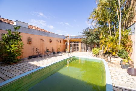 Casa de condomínio para alugar com 350m², 3 quartos e 4 vagas Casa de condomínio para alugar com 350m², 3 quartos e 4 vagasPiscina