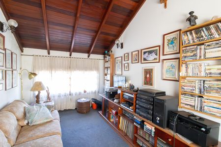 Casa de condomínio para alugar com 350m², 3 quartos e 4 vagas Casa de condomínio para alugar com 350m², 3 quartos e 4 vagasSala de TV
