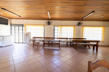 Casa de condomínio para alugar com 350m², 3 quartos e 4 vagas Casa de condomínio para alugar com 350m², 3 quartos e 4 vagasÁrea comum - Salão de festas