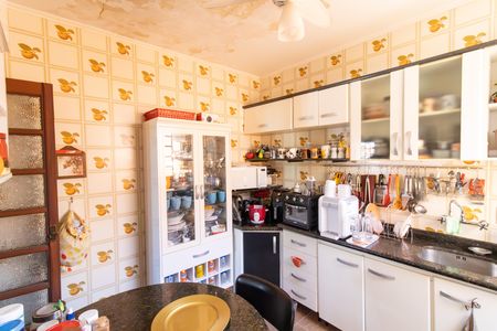Casa de condomínio para alugar com 350m², 3 quartos e 4 vagas Casa de condomínio para alugar com 350m², 3 quartos e 4 vagasCozinha