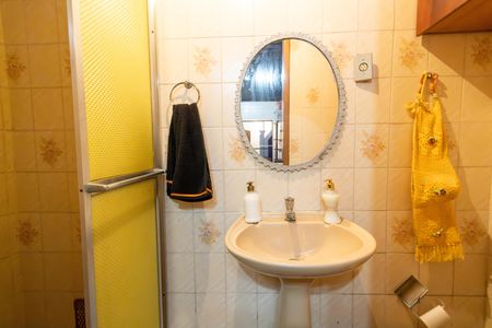 Casa de condomínio para alugar com 350m², 3 quartos e 4 vagas Casa de condomínio para alugar com 350m², 3 quartos e 4 vagasBanheiro de serviço