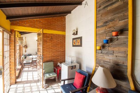Casa de condomínio para alugar com 350m², 3 quartos e 4 vagas Casa de condomínio para alugar com 350m², 3 quartos e 4 vagasChurrasqueira