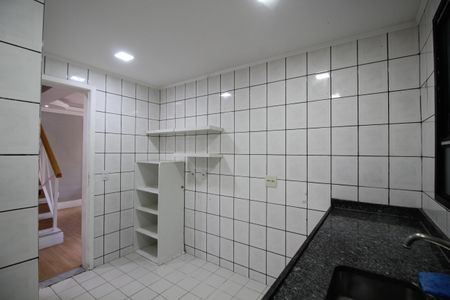Casa de condomínio à venda com 120m², 4 quartos e 3 vagasCozinha