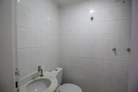 Casa de condomínio à venda com 120m², 4 quartos e 3 vagasLavabo