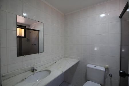Casa de condomínio à venda com 120m², 4 quartos e 3 vagasBanheiro Social