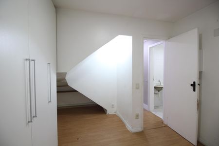 Casa de condomínio à venda com 120m², 4 quartos e 3 vagasQuarto 1