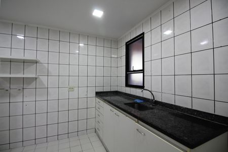Casa de condomínio para alugar com 120m², 4 quartos e 3 vagasCozinha