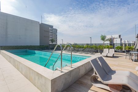 Apartamento à venda com 28m², 1 quarto e sem vagaÁrea comum - Piscina