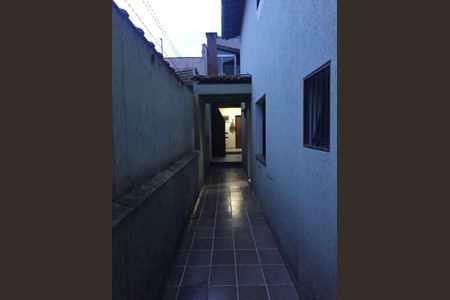Casa à venda com 169m², 3 quartos e 2 vagas Casa à venda com 169m², 3 quartos e 2 vagasÁrea externa