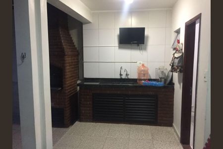 Casa à venda com 169m², 3 quartos e 2 vagas Casa à venda com 169m², 3 quartos e 2 vagasÁrea externa