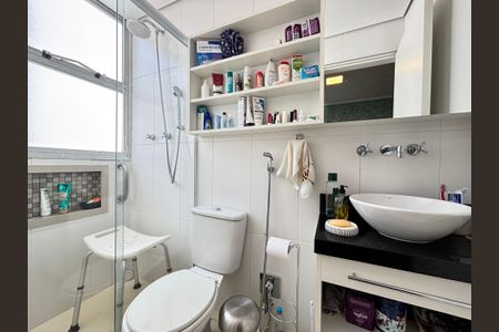 Apartamento à venda com 89m², 3 quartos e 2 vagasBanheiro da Suíte