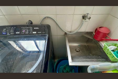 Apartamento para alugar com 81m², 2 quartos e sem vagaÁrea de Serviço