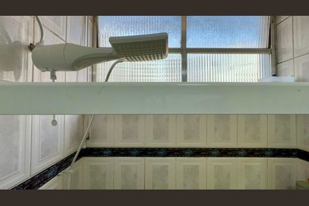 Apartamento para alugar com 81m², 2 quartos e sem vagaBanheiro