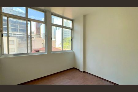 Apartamento à venda com 81m², 2 quartos e sem vaga Apartamento à venda com 81m², 2 quartos e sem vagaQuarto 1