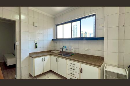Apartamento à venda com 81m², 2 quartos e sem vaga Apartamento à venda com 81m², 2 quartos e sem vagaCozinha