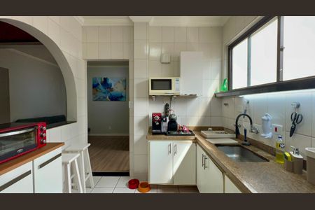 Apartamento para alugar com 81m², 2 quartos e sem vagaCozinha