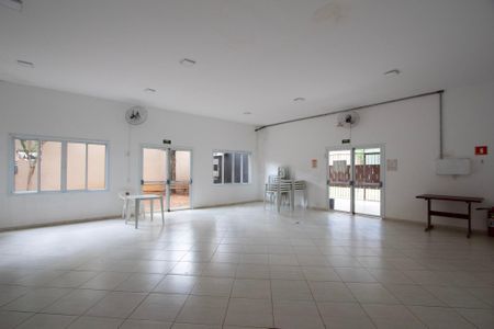 Apartamento para alugar com 67m², 2 quartos e 1 vagaÁrea comum