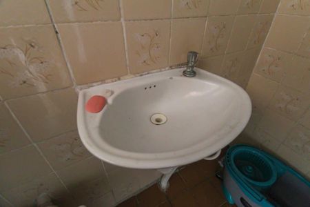 Casa para alugar com 140m², 4 quartos e 2 vagasBanheiro 1