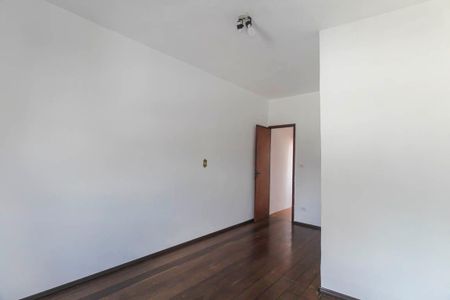 Casa para alugar com 140m², 4 quartos e 2 vagasQuarto 4