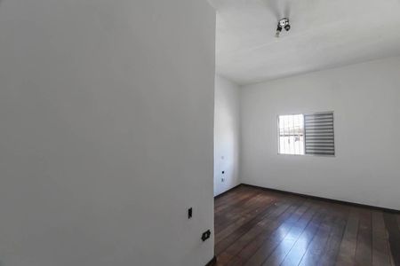 Casa para alugar com 140m², 4 quartos e 2 vagasQuarto 4
