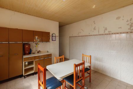 Casa à venda com 140m², 4 quartos e 3 vagas Casa à venda com 140m², 4 quartos e 3 vagasCozinha