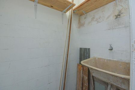 Casa à venda com 217m², 3 quartos e 1 vaga Casa à venda com 217m², 3 quartos e 1 vagaÁrea de Serviço
