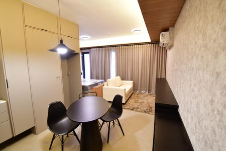 Quarto de kitnet/studio para alugar com 1 quarto, 40m² em Cambuí, Campinas
