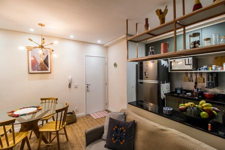 Sala  de apartamento à venda com 2 quartos, 52m² em Alphaville Empresarial, Barueri