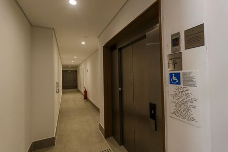 Apartamento à venda com 52m², 2 quartos e 2 vagasHall de entrada
