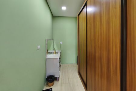 Casa à venda com 221m², 3 quartos e 4 vagasQuarto Suíte