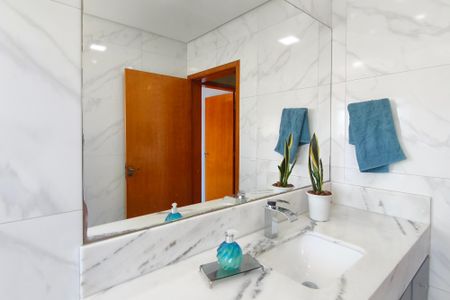 Casa à venda com 221m², 3 quartos e 4 vagasBanheiro Social
