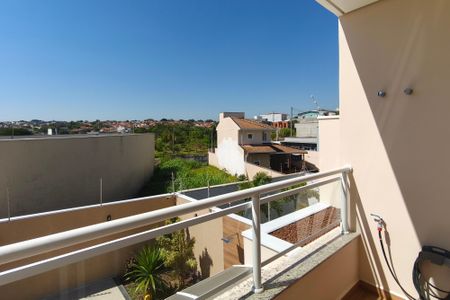 Casa à venda com 221m², 3 quartos e 4 vagasVaranda Quarto 3
