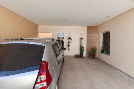 Casa à venda com 221m², 3 quartos e 4 vagasQuintal - Garagem