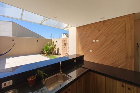 Casa à venda com 221m², 3 quartos e 4 vagasÁrea gourmet