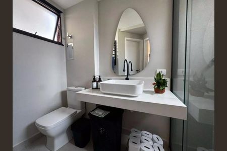 Apartamento à venda com 99m², 3 quartos e 2 vagasBanheiro 1