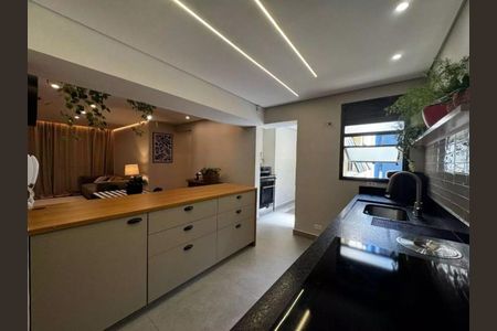 Apartamento à venda com 99m², 3 quartos e 2 vagasCozinha