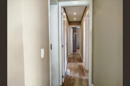 Apartamento à venda com 107m², 3 quartos e 2 vagasCorredor