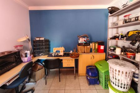 Casa à venda com 233m², 3 quartos e 3 vagasEscritório