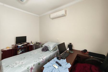 Casa à venda com 233m², 3 quartos e 3 vagasQuarto 3