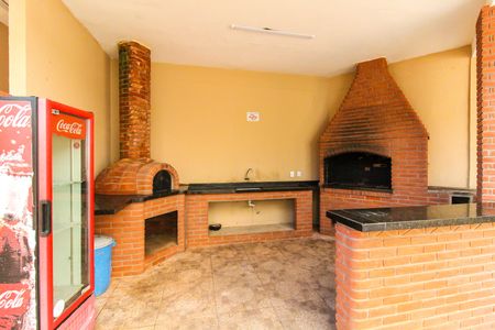 Apartamento para alugar com 48m², 2 quartos e 1 vaga Apartamento para alugar com 48m², 2 quartos e 1 vagaÁrea comum - Churrasqueira