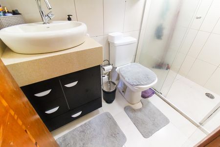 Apartamento para alugar com 48m², 2 quartos e 1 vaga Apartamento para alugar com 48m², 2 quartos e 1 vagaBanheiro