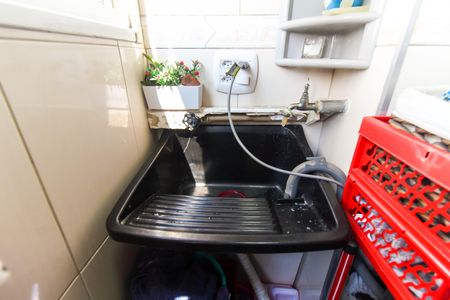 Apartamento para alugar com 48m², 2 quartos e 1 vaga Apartamento para alugar com 48m², 2 quartos e 1 vagaCozinha e Área de Serviço