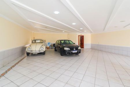 Casa à venda com 570m², 4 quartos e 10 vagasGaragem