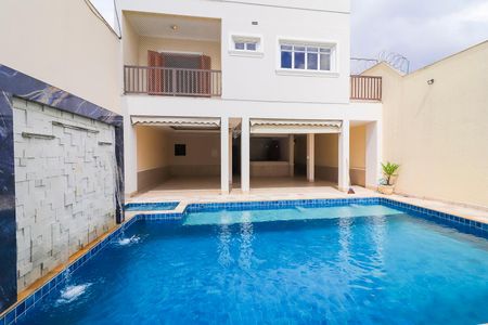 Casa à venda com 570m², 4 quartos e 10 vagasPiscina