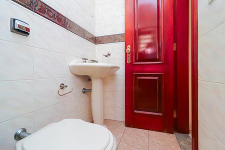 Casa à venda com 570m², 4 quartos e 10 vagasBanheiro da Área Externa