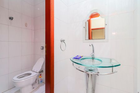 Casa à venda com 570m², 4 quartos e 10 vagasLavabo