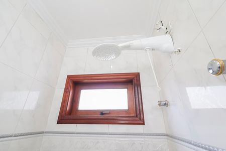 Casa à venda com 570m², 4 quartos e 10 vagasBanheiro Social