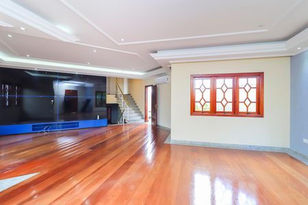 Casa à venda com 570m², 4 quartos e 10 vagasSala