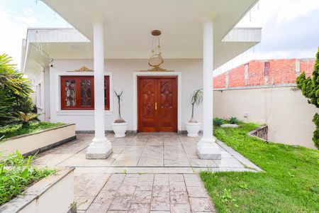 Casa à venda com 570m², 4 quartos e 10 vagasEntrada